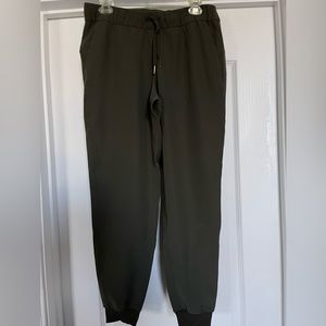 Lululemon Athletica Olive Green Jogger Pant 8